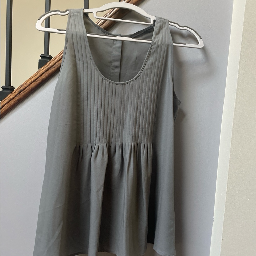 Kenneth Cole Gray Sleeveless Top